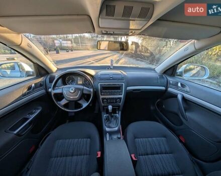 Сірий Шкода Октавія, об'ємом двигуна 1.8 л та пробігом 105 тис. км за 7850 $, фото 22 на Automoto.ua