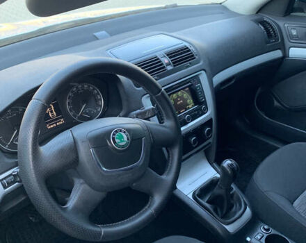 Сірий Шкода Октавія, об'ємом двигуна 1.6 л та пробігом 181 тис. км за 8799 $, фото 56 на Automoto.ua