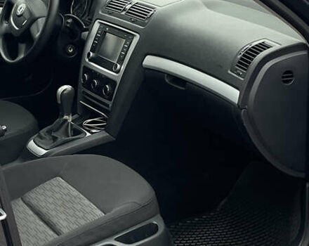 Сірий Шкода Октавія, об'ємом двигуна 1.8 л та пробігом 183 тис. км за 7200 $, фото 24 на Automoto.ua