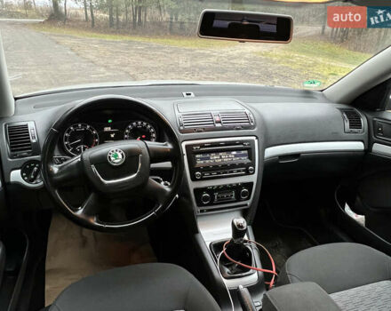 Серый Шкода Октавия, объемом двигателя 1.4 л и пробегом 210 тыс. км за 6499 $, фото 23 на Automoto.ua