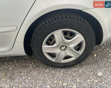 Серый Шкода Октавия, объемом двигателя 1.6 л и пробегом 288 тыс. км за 8000 $, фото 12 на Automoto.ua