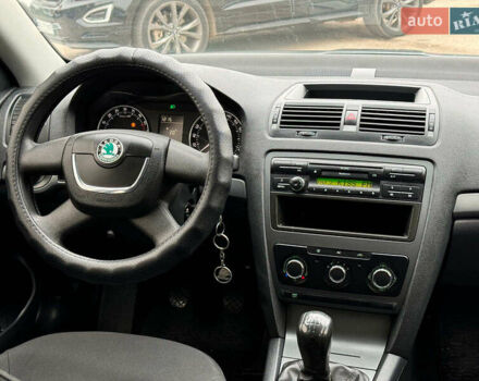 Сірий Шкода Октавія, об'ємом двигуна 1.6 л та пробігом 307 тис. км за 5940 $, фото 25 на Automoto.ua