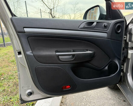 Сірий Шкода Октавія, об'ємом двигуна 1.6 л та пробігом 197 тис. км за 7950 $, фото 12 на Automoto.ua