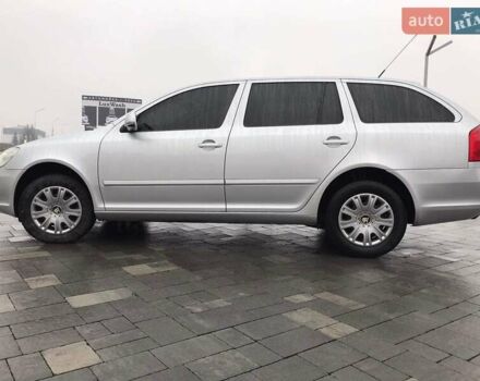 Шкода Октавия 2010 в Хусте на Automoto.ua Серый Шкода Октавия, объемом двигателя 1.6 л и пробегом 230 тыс. км за 8000 $, фото 17 на Automoto.ua
