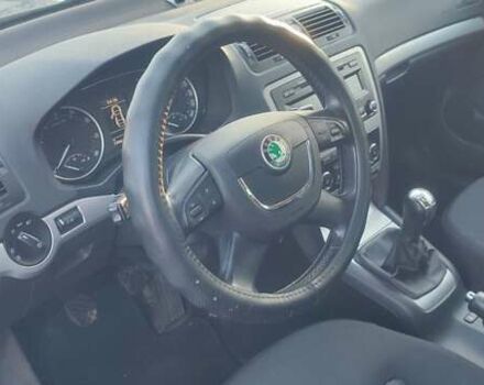 Серый Шкода Октавия, объемом двигателя 1.8 л и пробегом 200 тыс. км за 7499 $, фото 7 на Automoto.ua