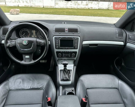 Серый Шкода Октавия, объемом двигателя 2 л и пробегом 260 тыс. км за 10500 $, фото 35 на Automoto.ua