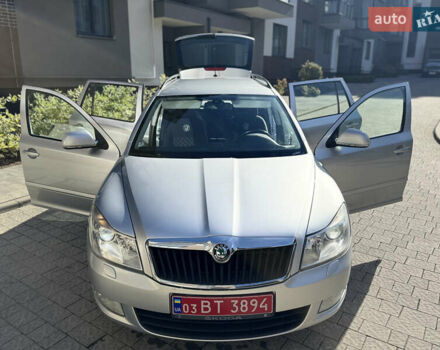 Шкода Октавія 2010 у Львові на Automoto.ua Сірий Шкода Октавія, об'ємом двигуна 2 л та пробігом 282 тис. км за 7550 $, фото 18 на Automoto.ua