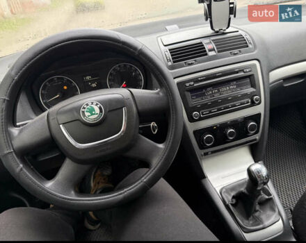 Серый Шкода Октавия, объемом двигателя 1.8 л и пробегом 225 тыс. км за 6700 $, фото 5 на Automoto.ua