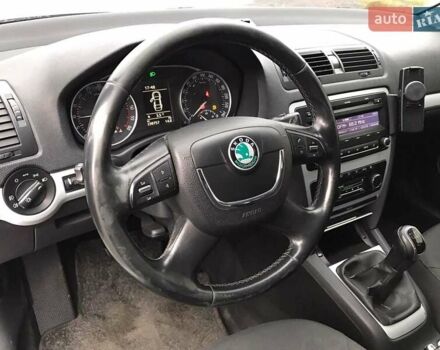 Шкода Октавия 2010 в Хусте на Automoto.ua Серый Шкода Октавия, объемом двигателя 1.6 л и пробегом 230 тыс. км за 8000 $, фото 14 на Automoto.ua
