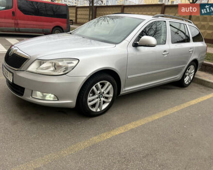 Серый Шкода Октавия, объемом двигателя 1.6 л и пробегом 263 тыс. км за 7500 $, фото 3 на Automoto.ua