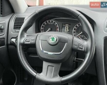 Серый Шкода Октавия, объемом двигателя 1.99 л и пробегом 269 тыс. км за 11499 $, фото 17 на Automoto.ua