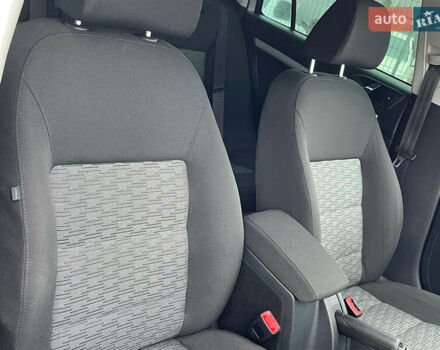 Сірий Шкода Октавія, об'ємом двигуна 1.6 л та пробігом 229 тис. км за 8999 $, фото 208 на Automoto.ua