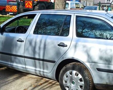 Шкода Октавія 2010 у Богородчанах на Automoto.ua Сірий Шкода Октавія, об'ємом двигуна 1.6 л та пробігом 354 тис. км за 4400 $, фото 3 на Automoto.ua