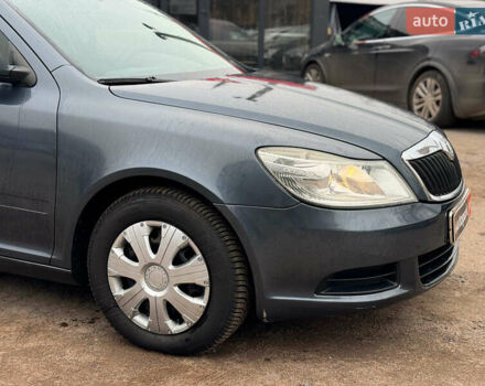 Сірий Шкода Октавія, об'ємом двигуна 1.6 л та пробігом 307 тис. км за 5940 $, фото 4 на Automoto.ua