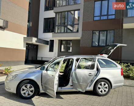 Шкода Октавія 2010 у Львові на Automoto.ua Сірий Шкода Октавія, об'ємом двигуна 2 л та пробігом 282 тис. км за 7550 $, фото 20 на Automoto.ua