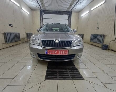 Сірий Шкода Октавія, об'ємом двигуна 0 л та пробігом 197 тис. км за 7750 $, фото 1 на Automoto.ua