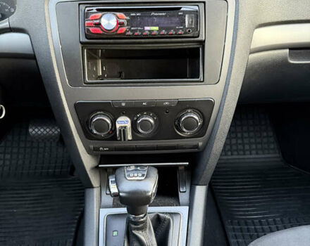 Шкода Октавія 2010 у Києві на Automoto.ua Сірий Шкода Октавія, об'ємом двигуна 1.6 л та пробігом 197 тис. км за 6950 $, фото 19 на Automoto.ua