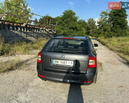 Серый Шкода Октавия, объемом двигателя 1.8 л и пробегом 221 тыс. км за 6900 $, фото 80 на Automoto.ua