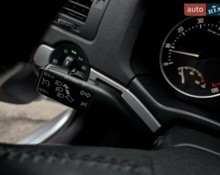 Серый Шкода Октавия, объемом двигателя 1.8 л и пробегом 190 тыс. км за 7200 $, фото 126 на Automoto.ua