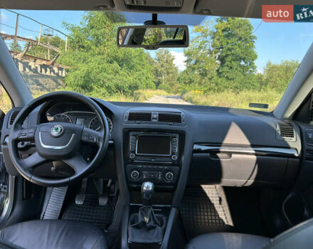 Серый Шкода Октавия, объемом двигателя 1.8 л и пробегом 221 тыс. км за 6900 $, фото 56 на Automoto.ua