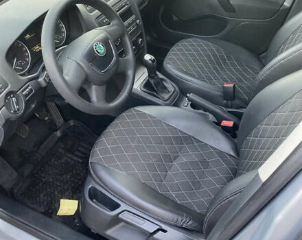 Серый Шкода Октавия, объемом двигателя 1.6 л и пробегом 310 тыс. км за 7300 $, фото 16 на Automoto.ua