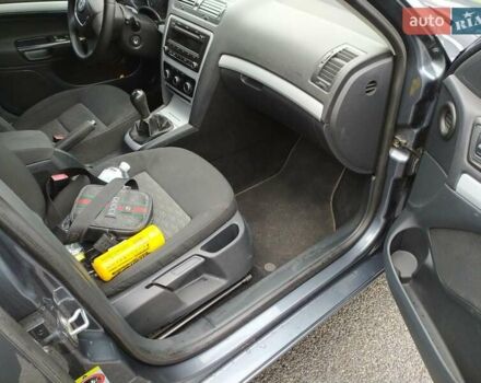 Сірий Шкода Октавія, об'ємом двигуна 1.99 л та пробігом 299 тис. км за 8600 $, фото 9 на Automoto.ua