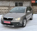 Сірий Шкода Октавія, об'ємом двигуна 1.8 л та пробігом 200 тис. км за 8000 $, фото 9 на Automoto.ua