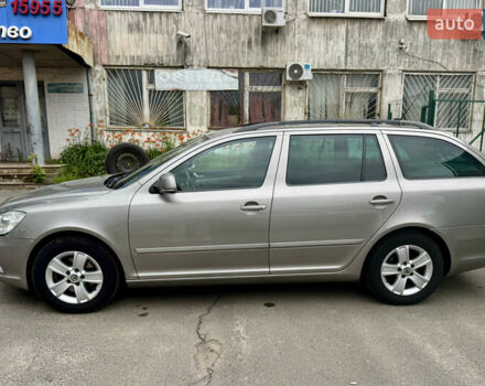 Серый Шкода Октавия, объемом двигателя 1.6 л и пробегом 247 тыс. км за 9900 $, фото 1 на Automoto.ua