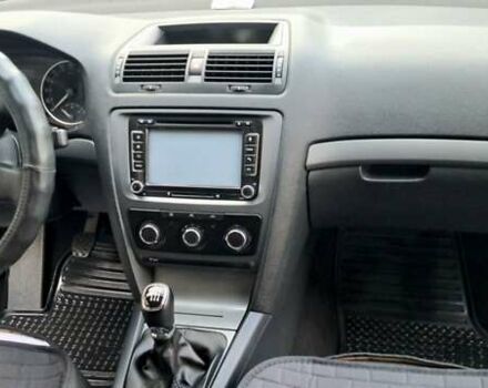 Серый Шкода Октавия, объемом двигателя 1.4 л и пробегом 201 тыс. км за 7500 $, фото 13 на Automoto.ua