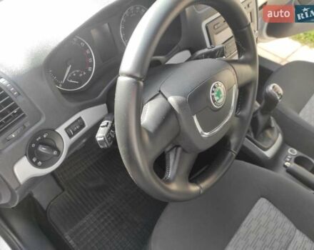 Сірий Шкода Октавія, об'ємом двигуна 1.6 л та пробігом 216 тис. км за 7700 $, фото 7 на Automoto.ua