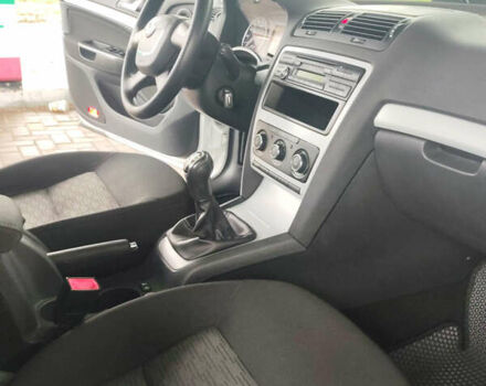 Серый Шкода Октавия, объемом двигателя 1.6 л и пробегом 336 тыс. км за 8000 $, фото 23 на Automoto.ua