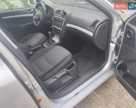 Серый Шкода Октавия, объемом двигателя 1.6 л и пробегом 200 тыс. км за 7650 $, фото 15 на Automoto.ua