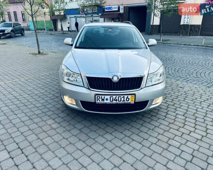 Серый Шкода Октавия, объемом двигателя 1.99 л и пробегом 303 тыс. км за 9500 $, фото 2 на Automoto.ua