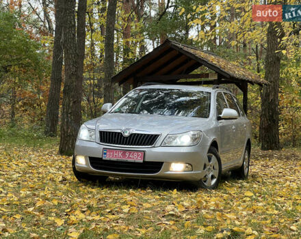 Шкода Октавия 2010 в Ровно на Automoto.ua Серый Шкода Октавия, объемом двигателя 1.4 л и пробегом 208 тыс. км за 6450 $, фото 1 на Automoto.ua