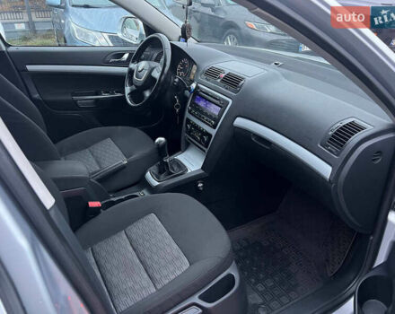 Серый Шкода Октавия, объемом двигателя 1.6 л и пробегом 280 тыс. км за 7900 $, фото 13 на Automoto.ua