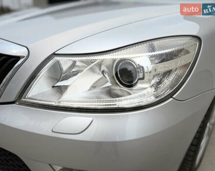 Серый Шкода Октавия, объемом двигателя 2 л и пробегом 185 тыс. км за 10700 $, фото 16 на Automoto.ua