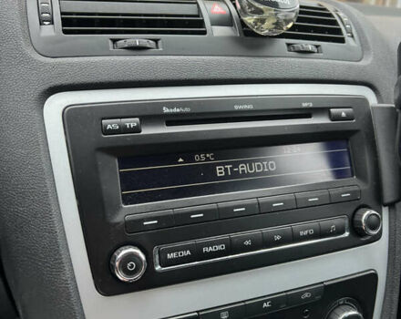 Серый Шкода Октавия, объемом двигателя 1.6 л и пробегом 263 тыс. км за 7500 $, фото 17 на Automoto.ua