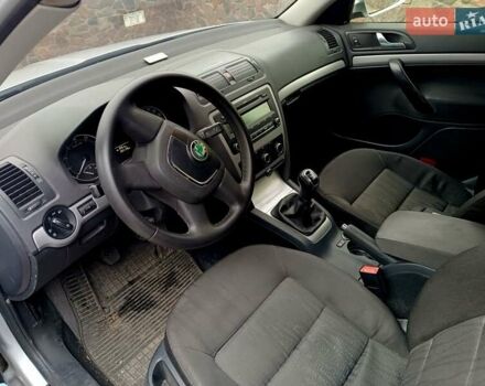 Сірий Шкода Октавія, об'ємом двигуна 1.6 л та пробігом 255 тис. км за 8700 $, фото 2 на Automoto.ua