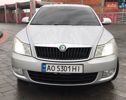 Шкода Октавия 2010 в Хусте на Automoto.ua Серый Шкода Октавия, объемом двигателя 1.6 л и пробегом 230 тыс. км за 8000 $, фото 3 на Automoto.ua