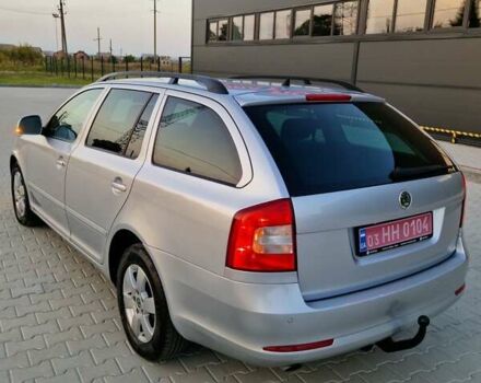 Серый Шкода Октавия, объемом двигателя 1.6 л и пробегом 229 тыс. км за 8300 $, фото 2 на Automoto.ua