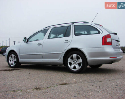 Сірий Шкода Октавія, об'ємом двигуна 1.6 л та пробігом 240 тис. км за 8000 $, фото 8 на Automoto.ua