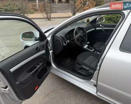 Сірий Шкода Октавія, об'ємом двигуна 1.4 л та пробігом 200 тис. км за 9650 $, фото 5 на Automoto.ua