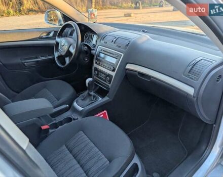 Сірий Шкода Октавія, об'ємом двигуна 1.8 л та пробігом 105 тис. км за 7850 $, фото 34 на Automoto.ua