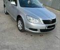 Шкода Октавія 2010 у Дубно на Automoto.ua Сірий Шкода Октавія, об'ємом двигуна 1.6 л та пробігом 200 тис. км за 7500 $, фото 1 на Automoto.ua