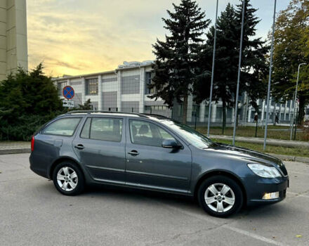 Серый Шкода Октавия, объемом двигателя 1.6 л и пробегом 210 тыс. км за 8999 $, фото 4 на Automoto.ua