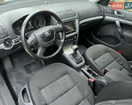 Серый Шкода Октавия, объемом двигателя 1.8 л и пробегом 226 тыс. км за 6400 $, фото 12 на Automoto.ua