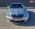 Серый Шкода Октавия, объемом двигателя 1.6 л и пробегом 275 тыс. км за 7600 $, фото 1 на Automoto.ua