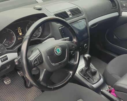 Сірий Шкода Октавія, об'ємом двигуна 1.8 л та пробігом 298 тис. км за 6500 $, фото 7 на Automoto.ua