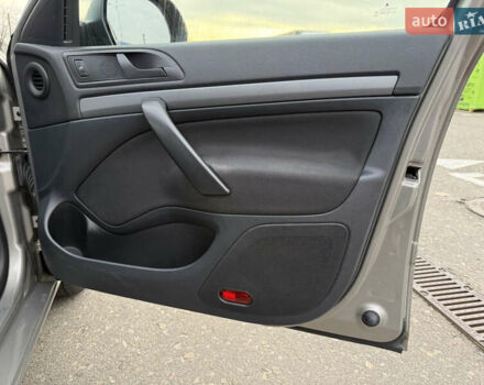 Сірий Шкода Октавія, об'ємом двигуна 1.6 л та пробігом 197 тис. км за 7950 $, фото 20 на Automoto.ua