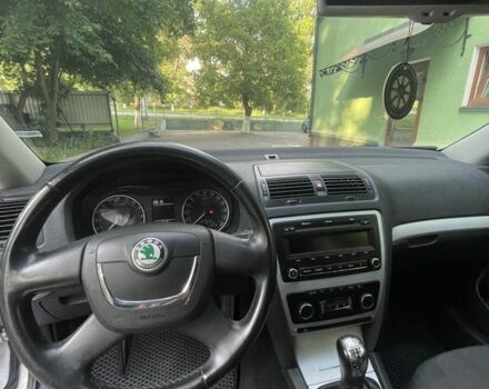 Серый Шкода Октавия, объемом двигателя 1.6 л и пробегом 220 тыс. км за 8000 $, фото 4 на Automoto.ua